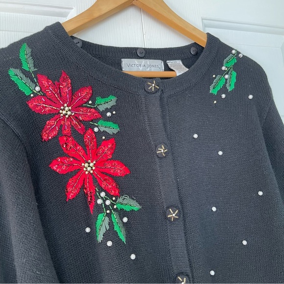Vintage Victoria Jones Embroidered Poinsettia Embellished Christmas Sweater - Picture 3 of 13